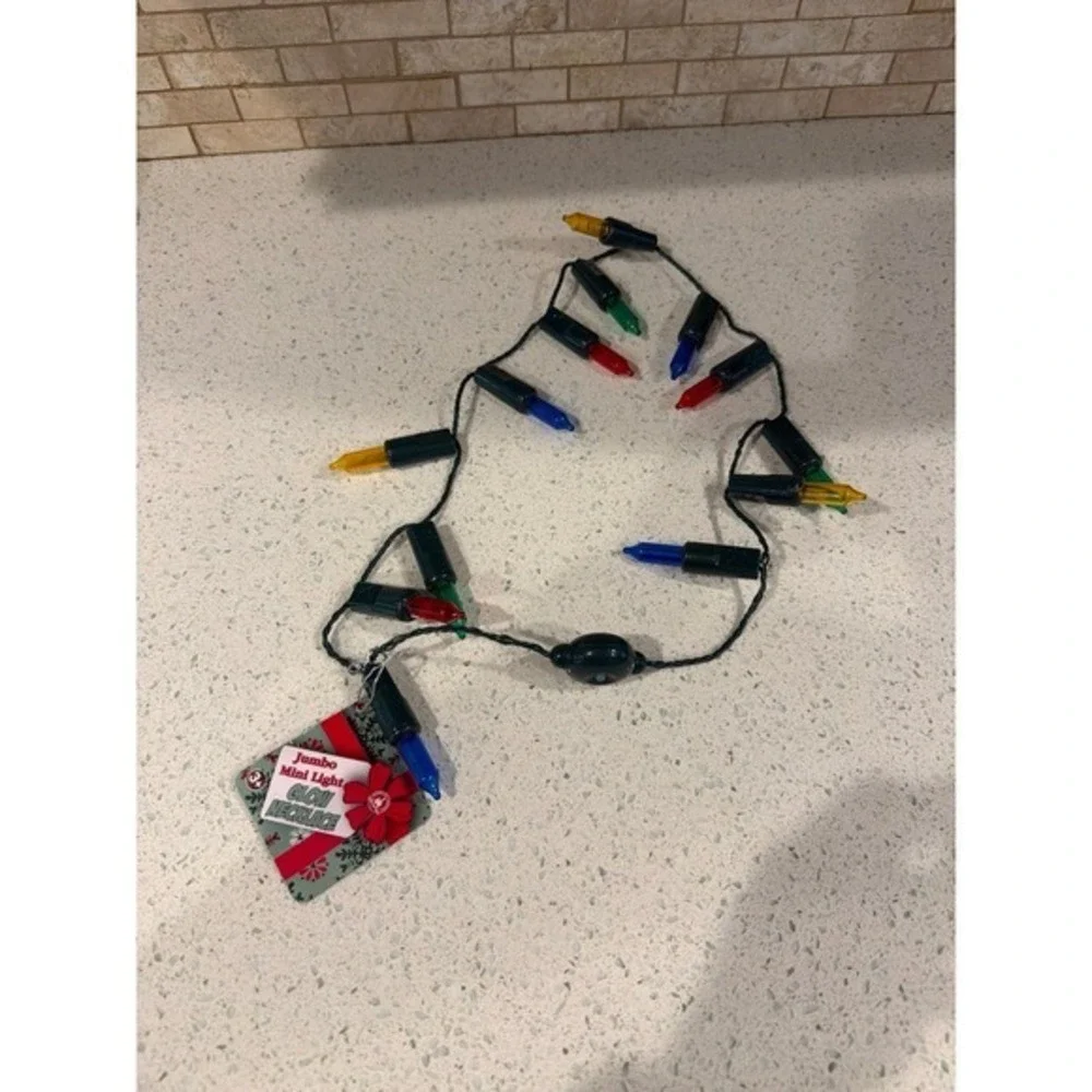 Disney Christmas‎ Light Up Necklace Mickey Lights